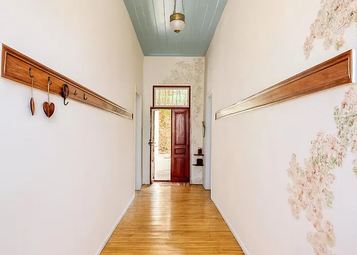 Semesterbostad το Aρχοντικό των τσιντζίνων Polídhroson