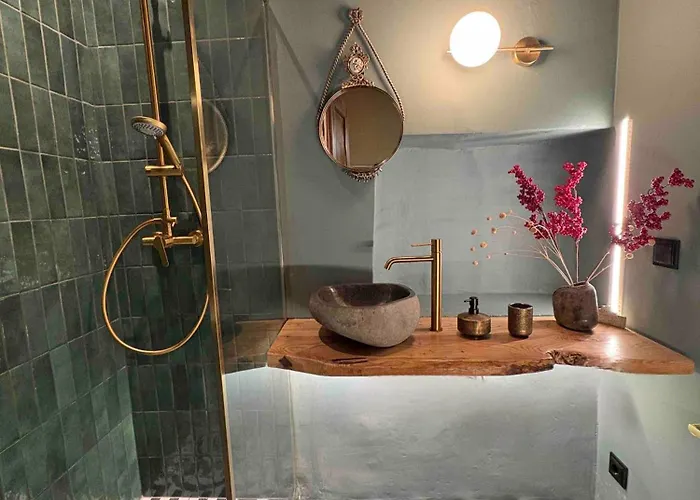 Semesterbostad το Aρχοντικό των τσιντζίνων